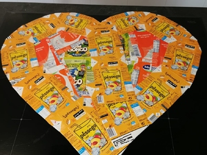"Coração... preenchido com cor e amor"