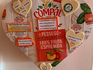 Divulgar.
Divulgação do coração amarelo.