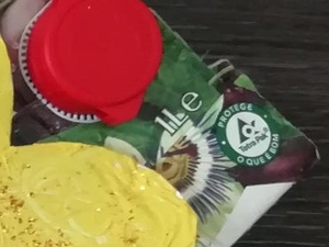Coração Amarelo - Símbolo Tetra Pak - Escola Nossa Senhora da Conceição - Externato Porto Santo