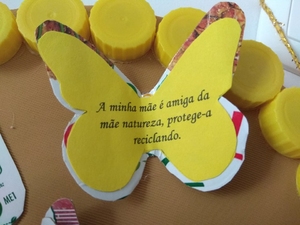 foto 4 identifica uma das frases exigidas.