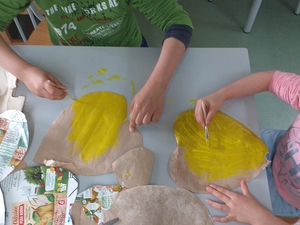 Fase de construção - pintura em amarelo da face interna já pronta.