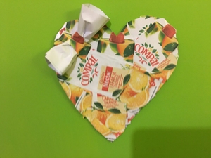 "Coração Amarelo"- Martim 1º ano (Este trabalho foi realizado em casa, no período de quarentena e enviado).