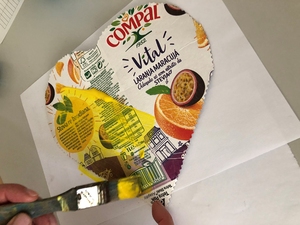 Pintura do pacote de compal em formato coração