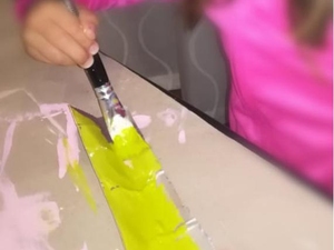 Pintura das embalagens.
