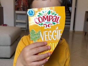 Recorte das caixas tetra pack