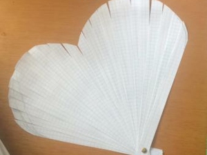 Molde feito com tiras de papel
quadriculado