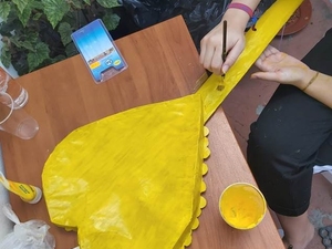Pintura da parte detrás da guitarra