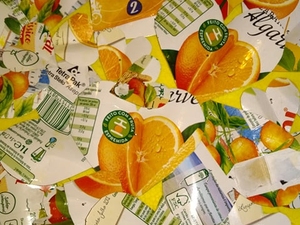 Detalhe do coração onde é visível a embalagem e o respetivo selo da Tetra Pak.
