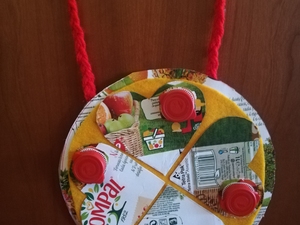 Um conjunto de corações com as mensagens para a Mãe.